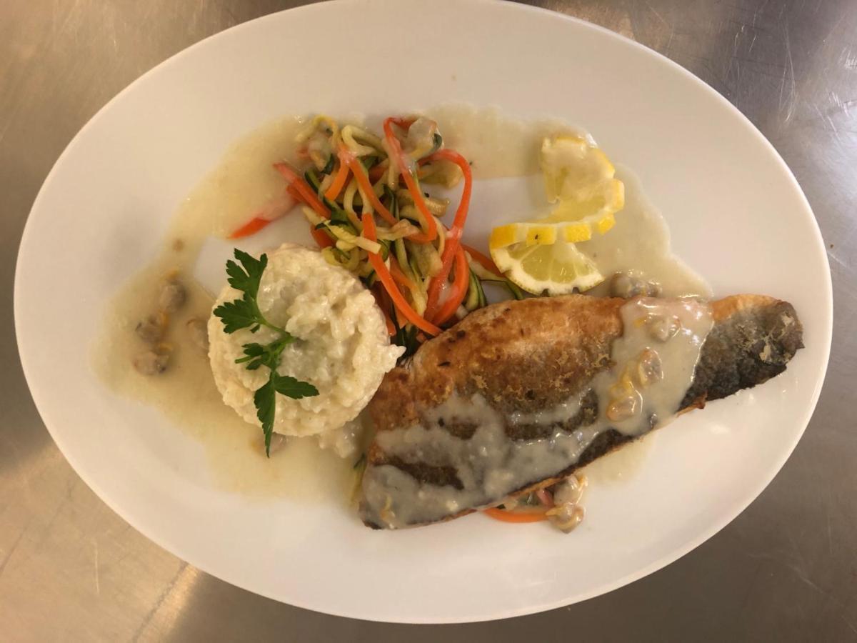 Logis Hotel Le Chene Vert 사브네 외부 사진